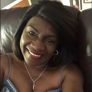 Meet your Posher, Sandra